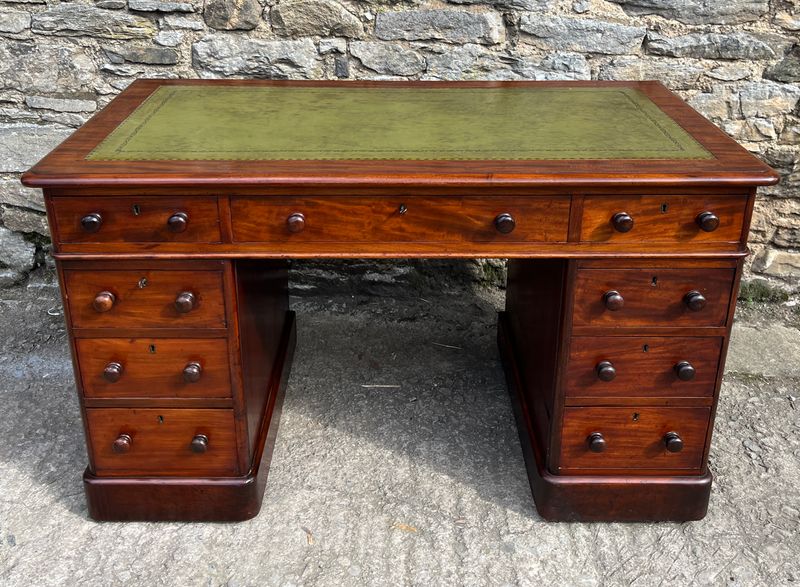 Victorian Mahogany Pedestal Desk