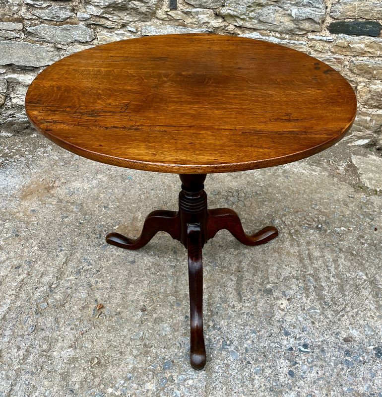 Georgian Oak Tilt Top Table