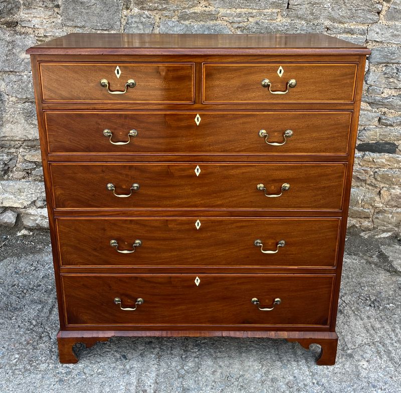 ​Large Georgian Mahogany Chest of Drawers