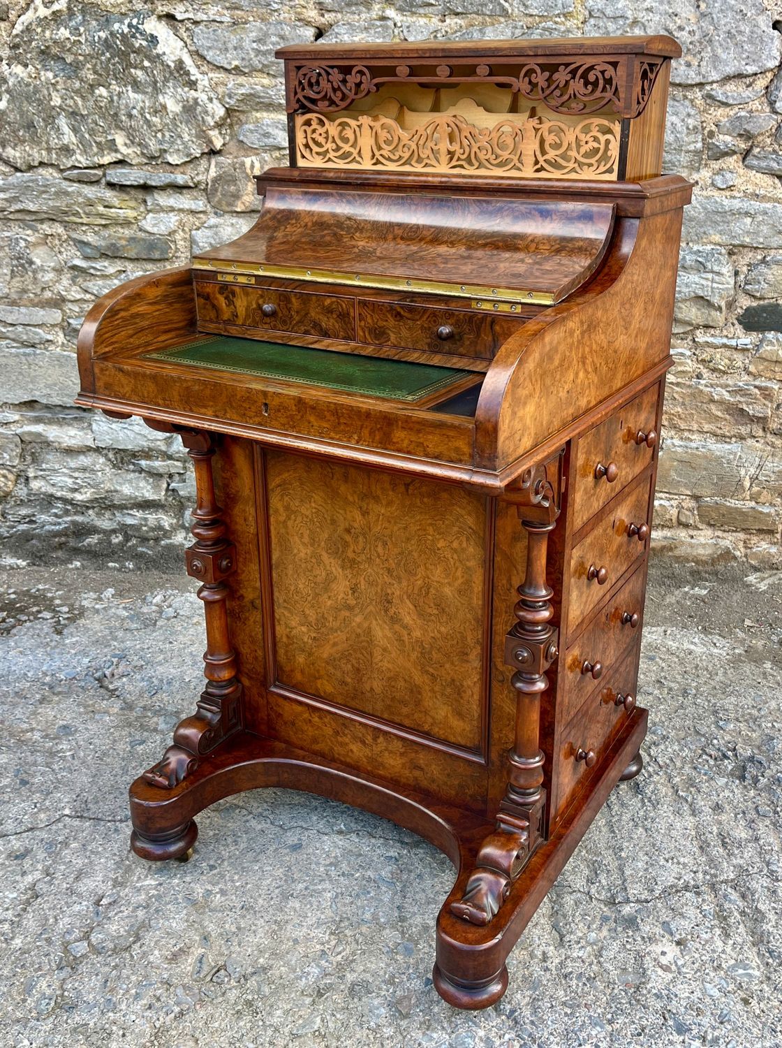 ​Victorian Burr Walnut Piano Top Davenport