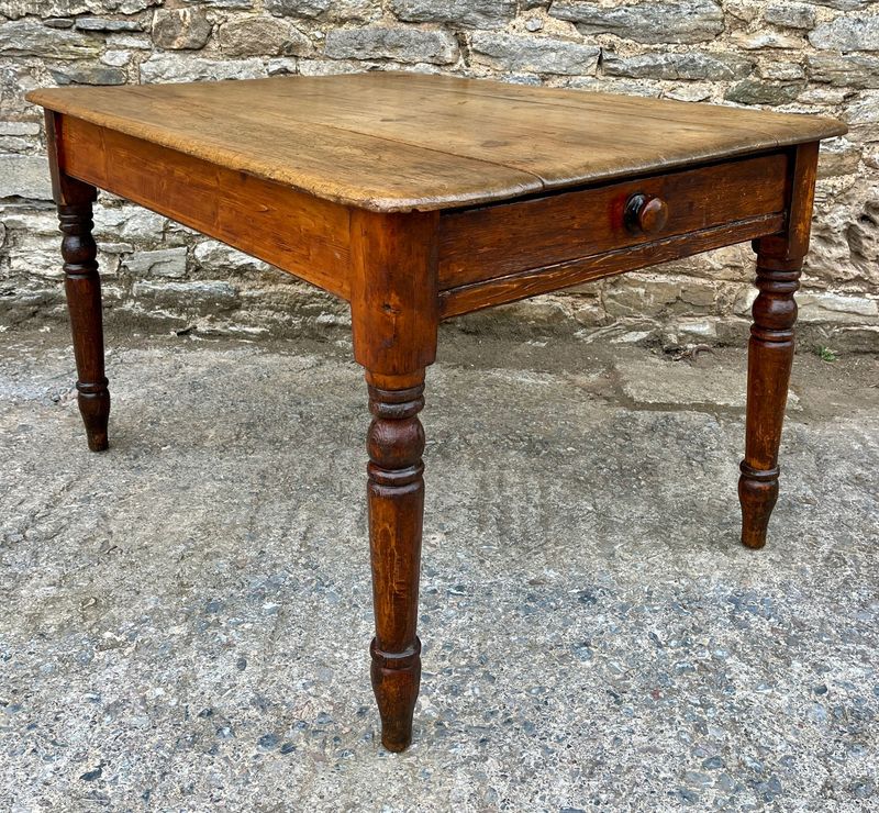 Victorian Pine Farmhouse Table