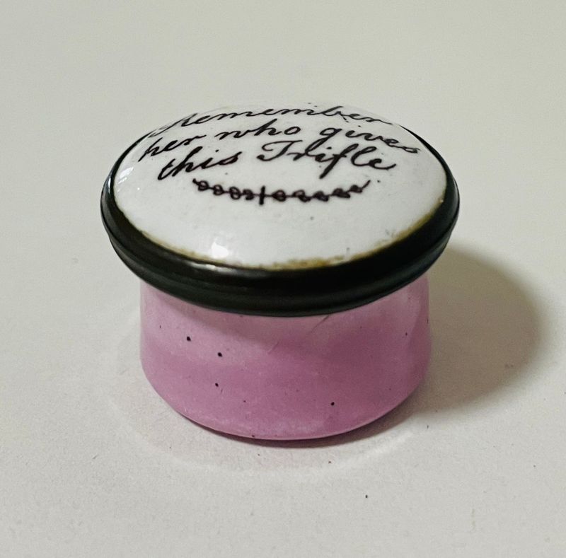 Georgian Bilston Enamel Pill Box