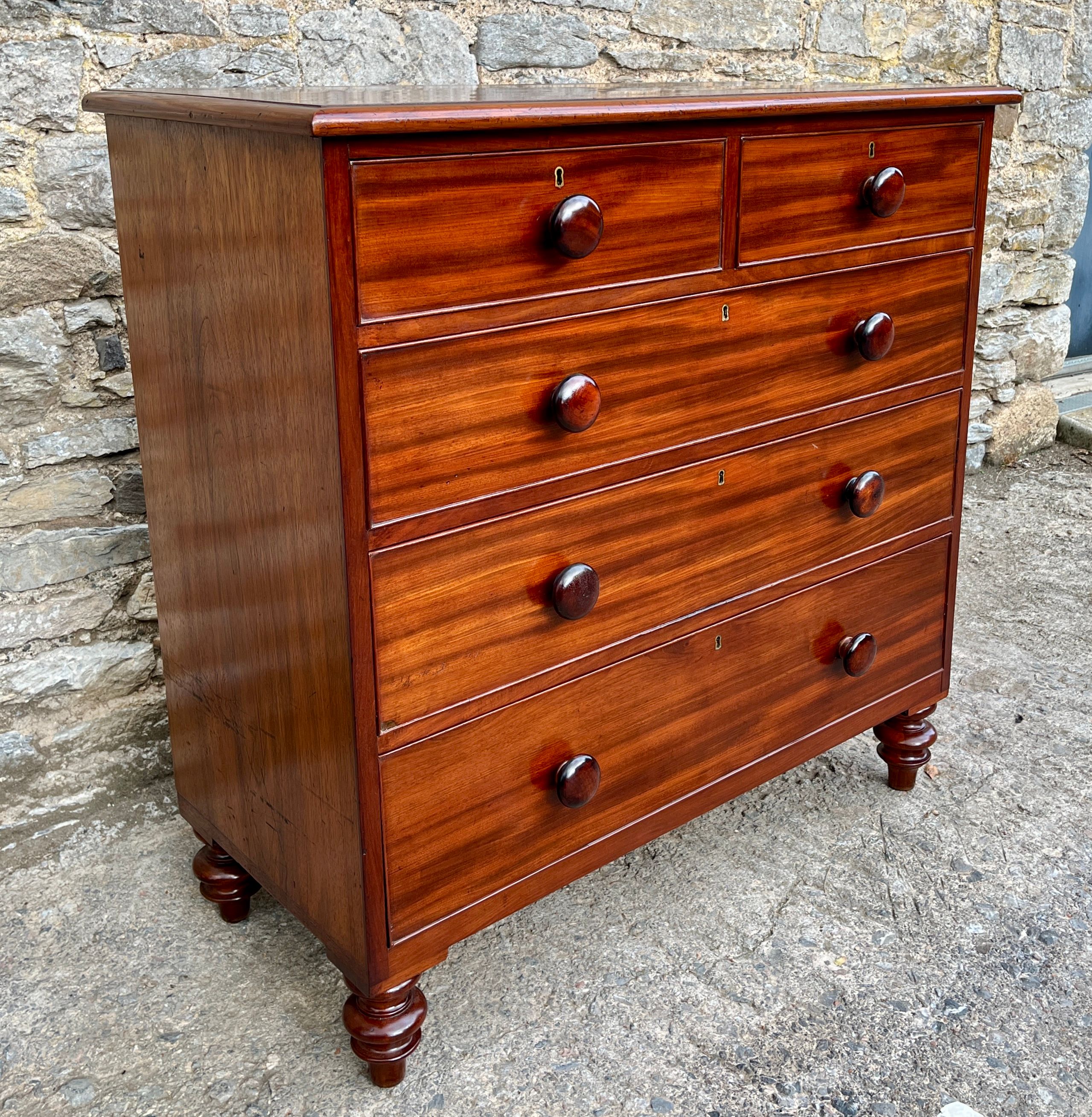 Victorian Mahogany Chest of Drawers