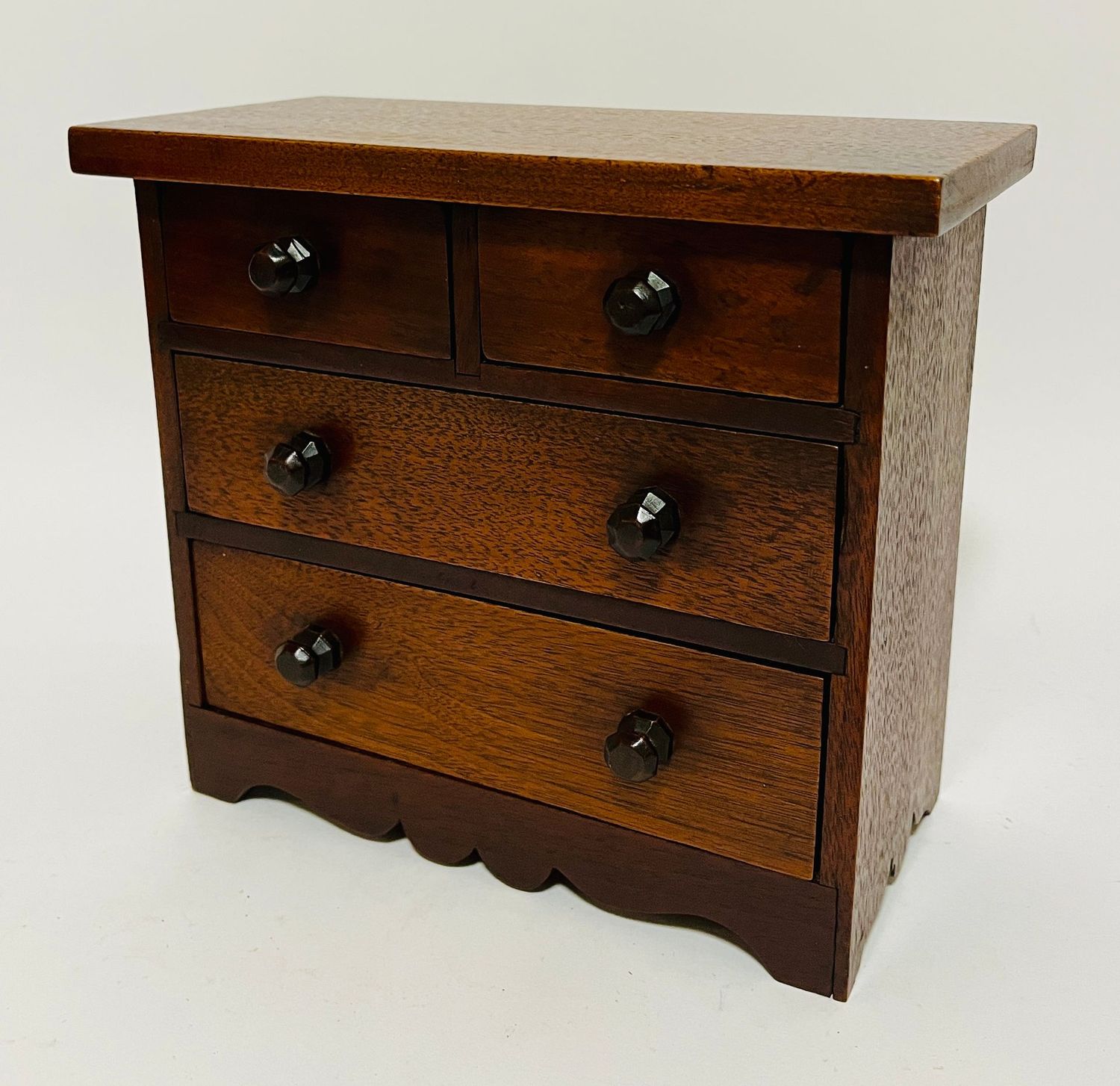 Antique Miniature Apprentice Chest of Drawers Antique Miniature Apprentice Chest of Drawers