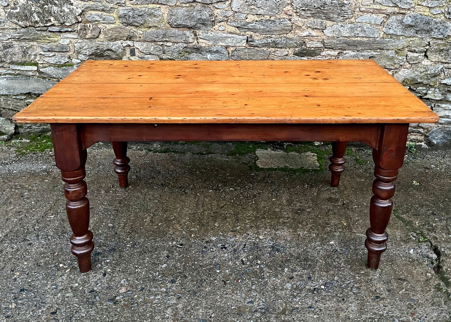 ​Pine Farmhouse Table