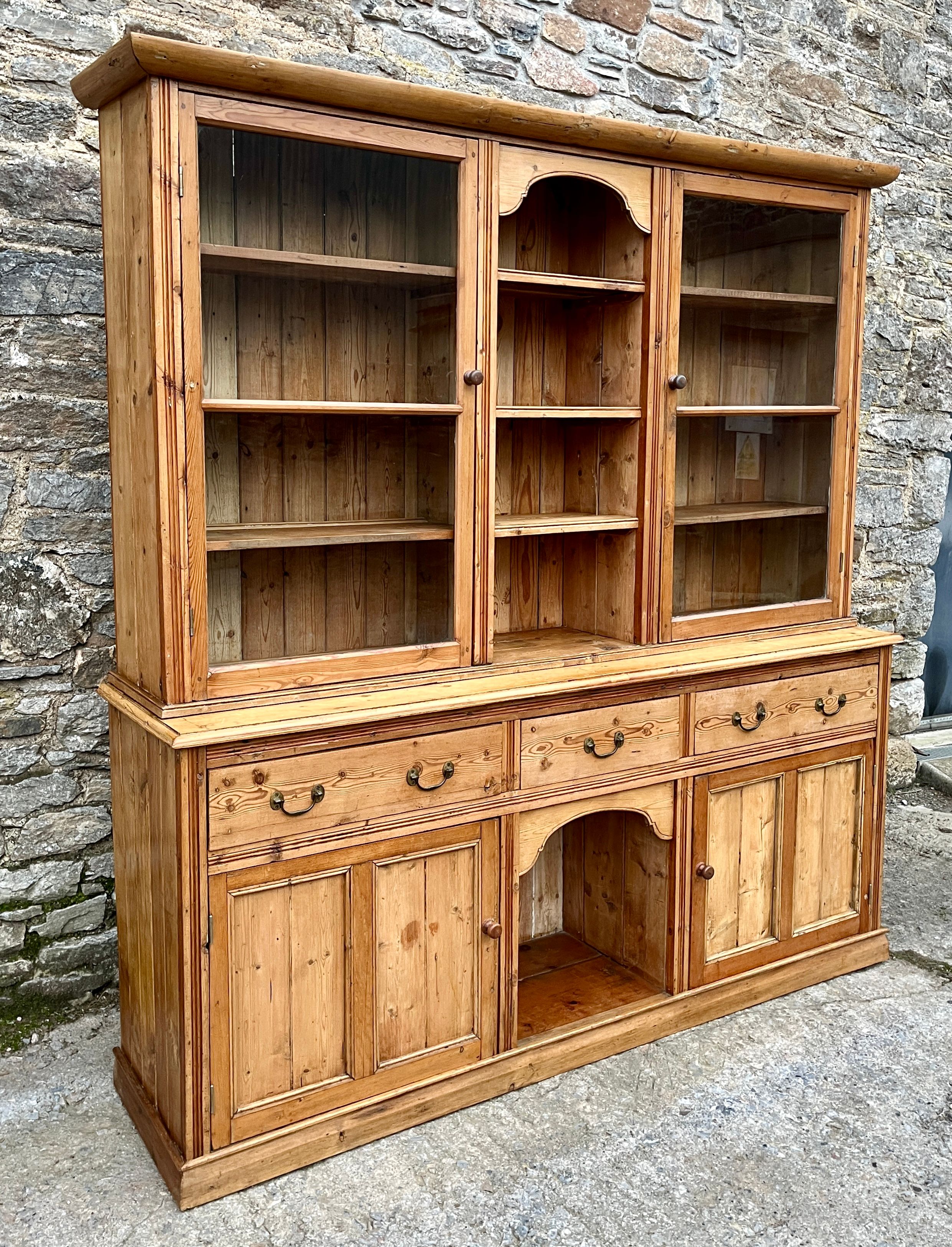 Large Pine Dresser