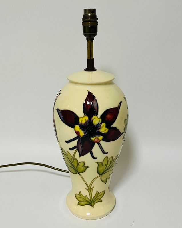 Moorcroft Pottery Columbine Table Lamp