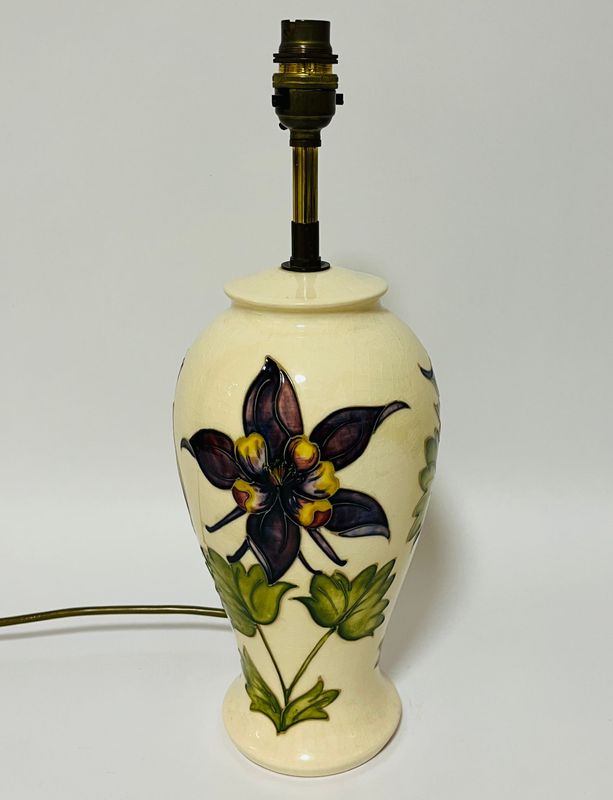Moorcroft Pottery Columbine Table Lamp