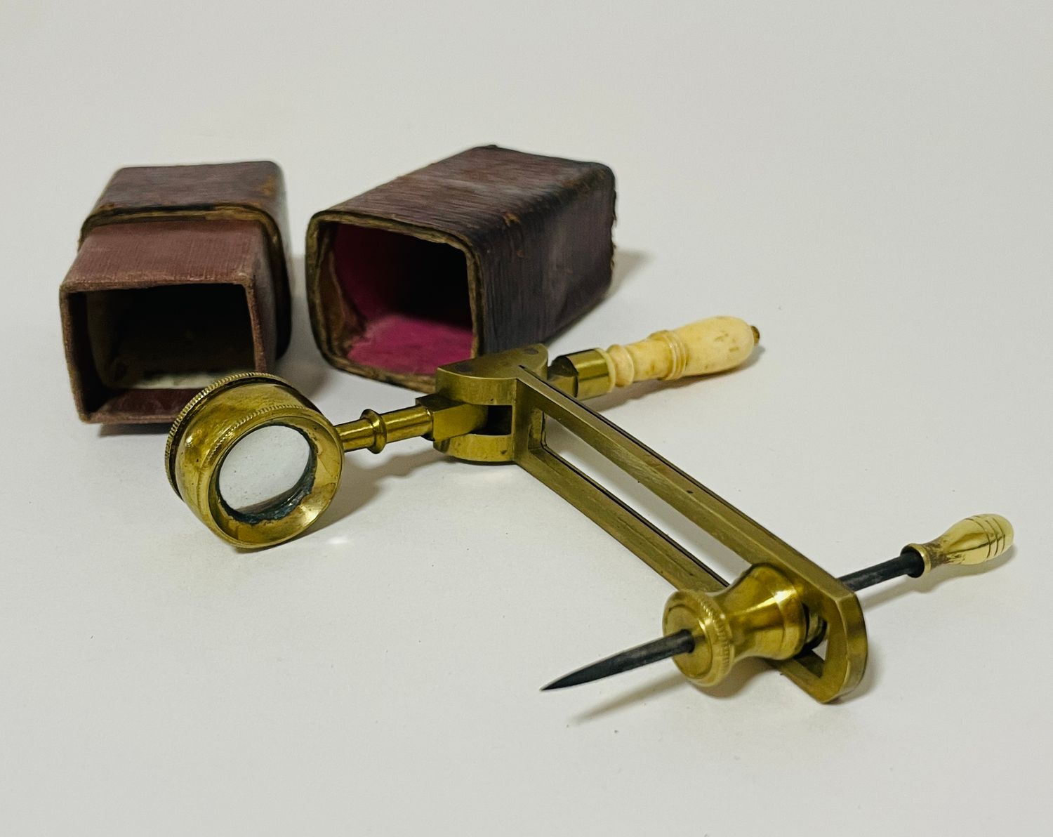 18th Century Botanical Folding Pocket Microscope 18th Century Botanical Folding Pocket Microscope