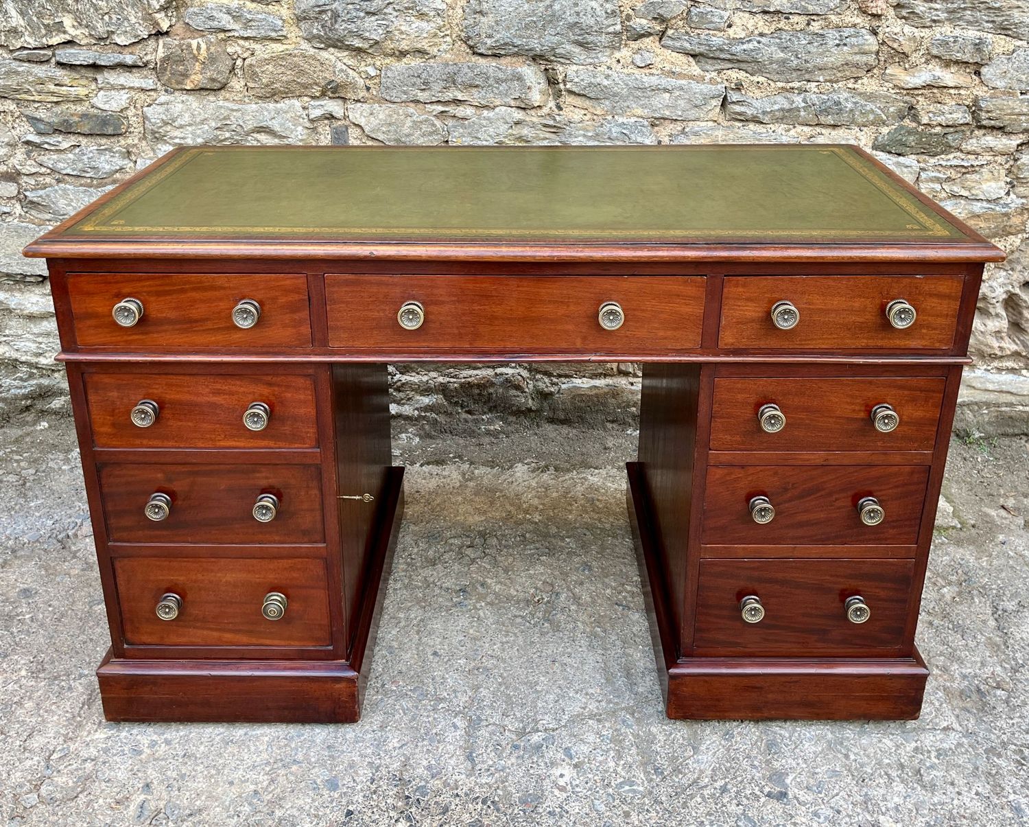 ​Victorian Mahogany Pedestal Desk