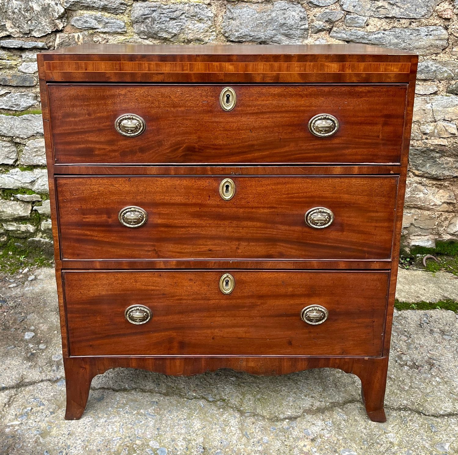 Small Regency Mahogany Chest of Drawers Small Regency Mahogany Chest of Drawers