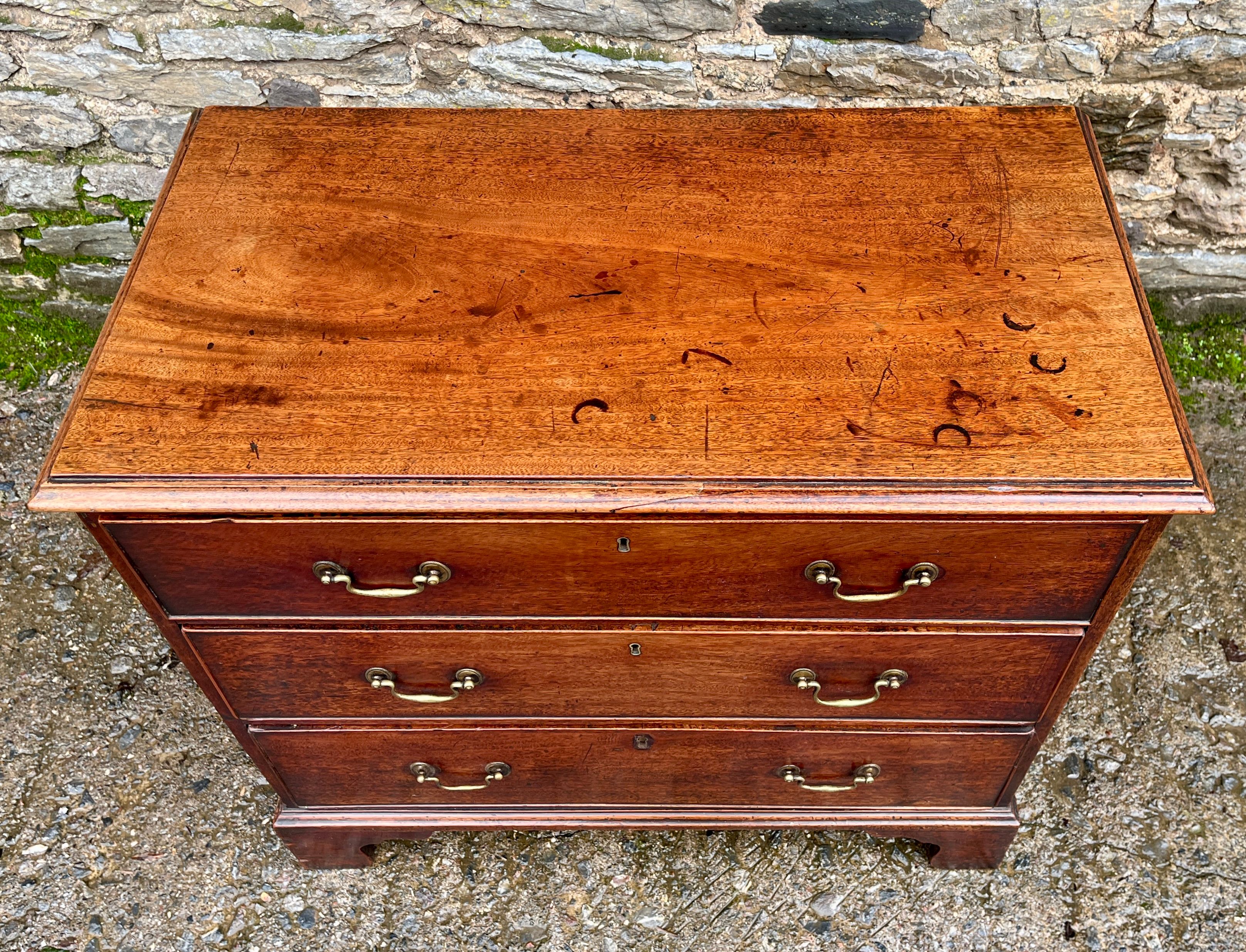 Small Georgian Mahogany Chest of Drawers