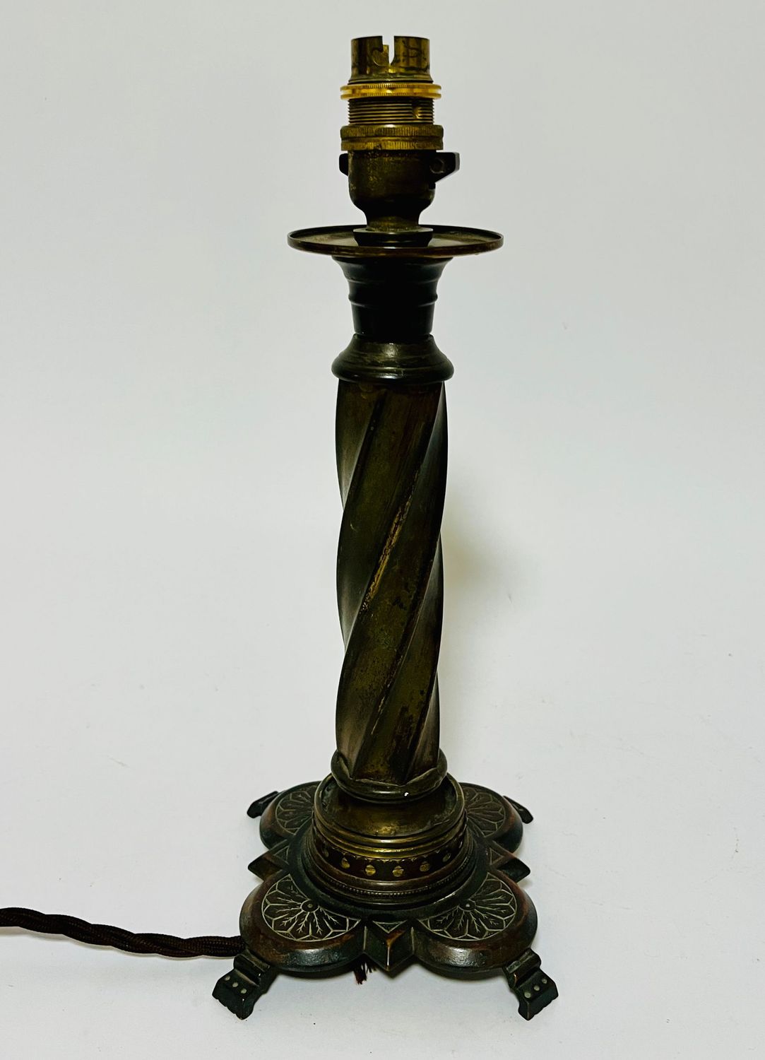 Antique Gothic Style Table Lamp