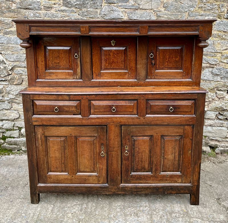 ​18th Century Welsh Oak Court Cupboard