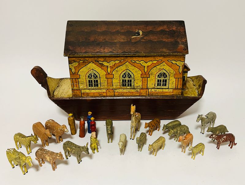 Victorian German Noah's Ark and Animals