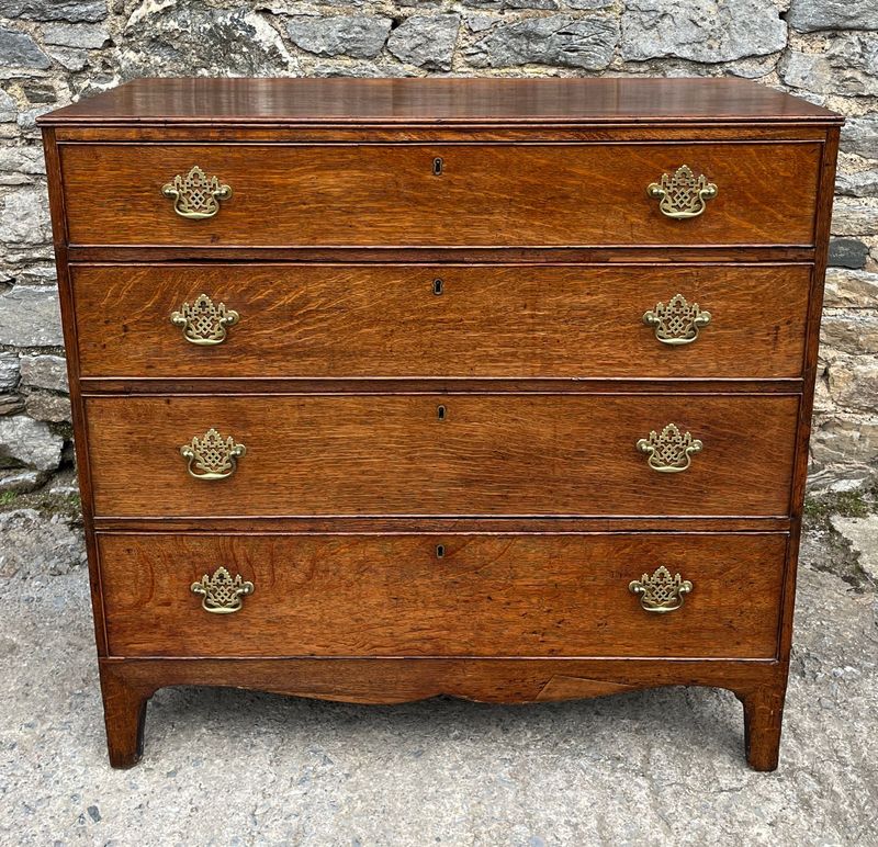 ​Georgian Oak Chest of Drawers