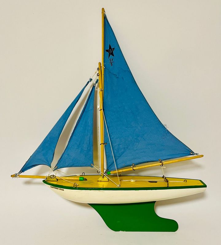 Vintage Northern Star Pond Yacht
