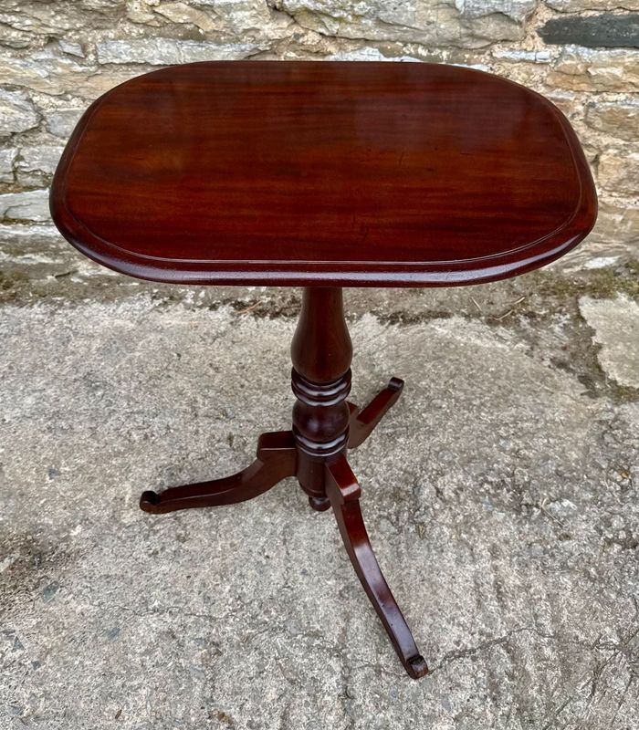Victorian Mahogany Wine Table