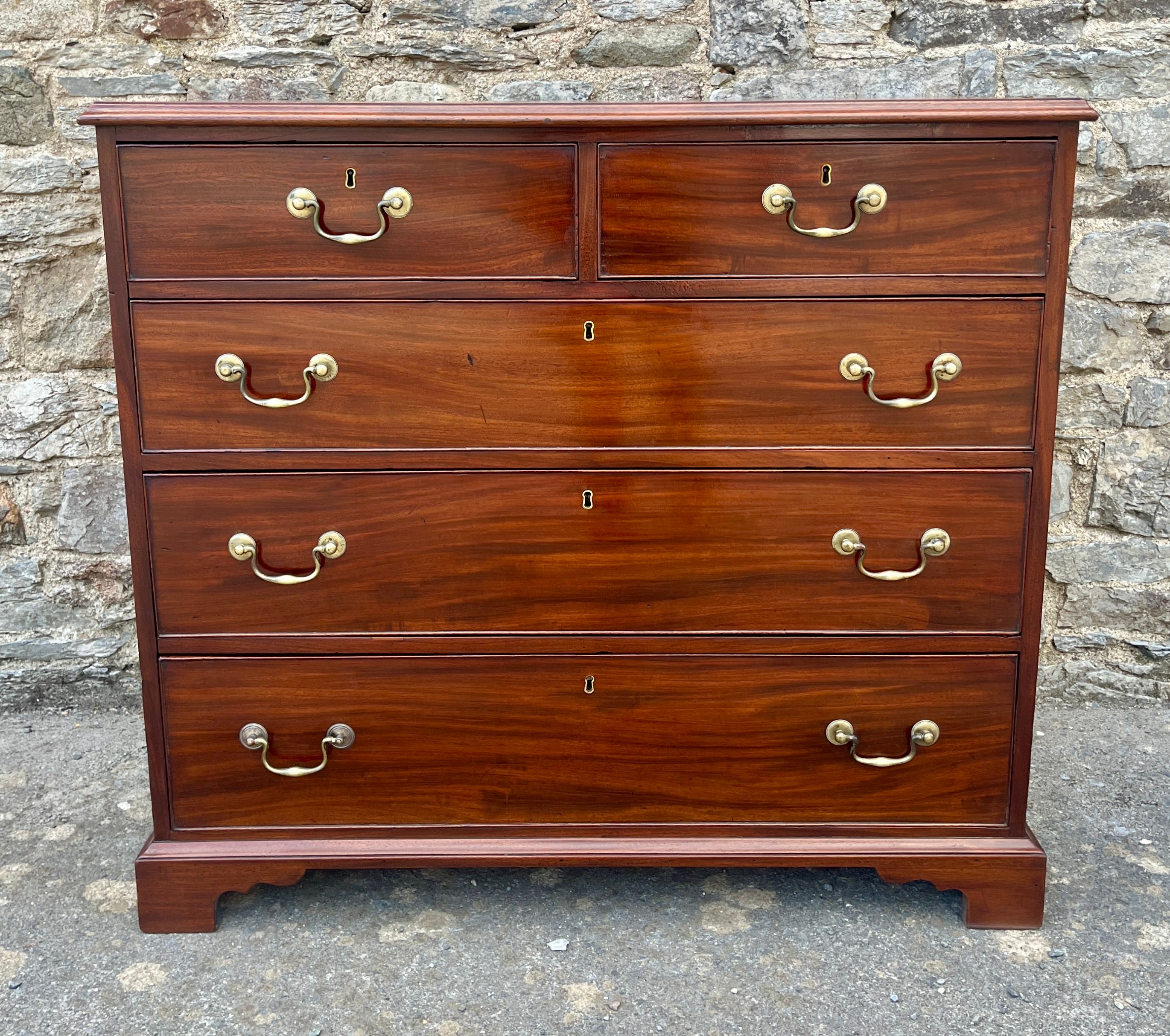 Georgian Mahogany Chest of Drawers