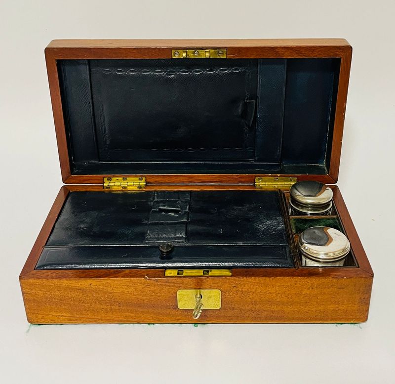 Victorian Mahogany Gentleman's Vanity Box