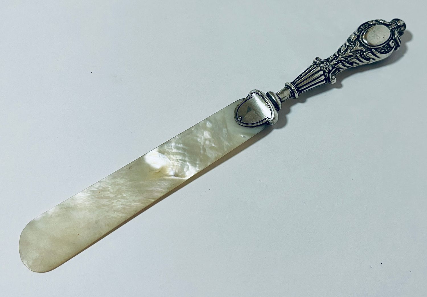 Antique Silver and Mother of Pearl Page Turner Antique Silver and Mother of Pearl Page Turner