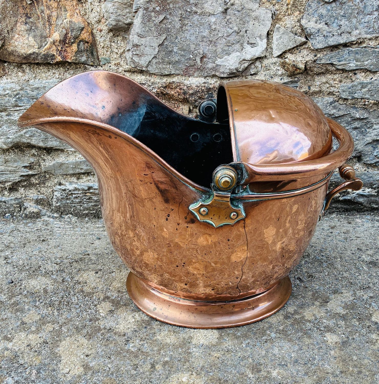 Victorian Copper Coal Scuttle Victorian Copper Coal Scuttle