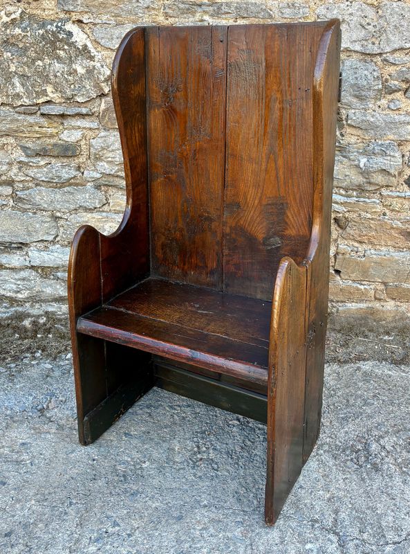 Primitive 18th Century Lambing Chair