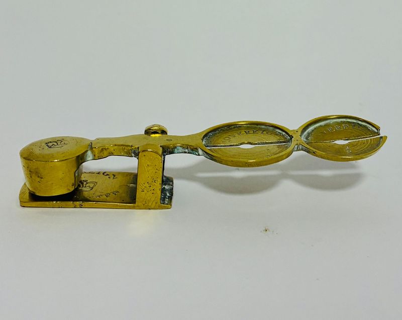 Victorian Sovereign Scales