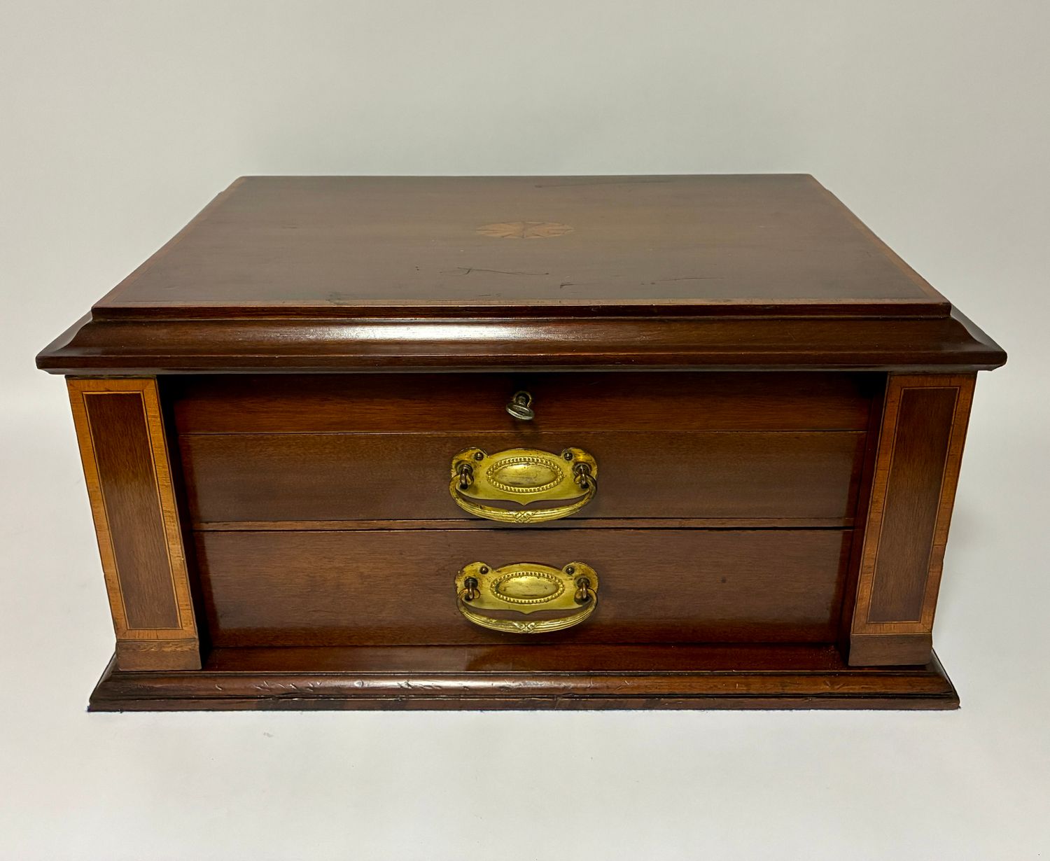 Edwardian Mahogany Inlaid Collector's Box Edwardian Mahogany Inlaid Collector's Box