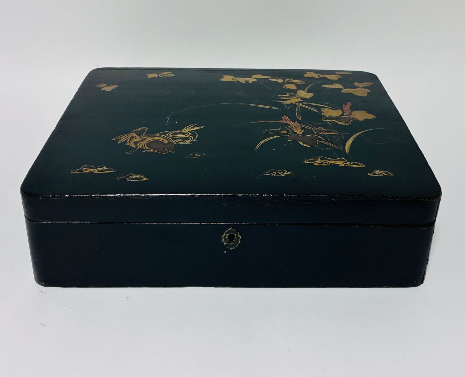 Antique Japanese Lacquered Box Antique Japanese Lacquered Box