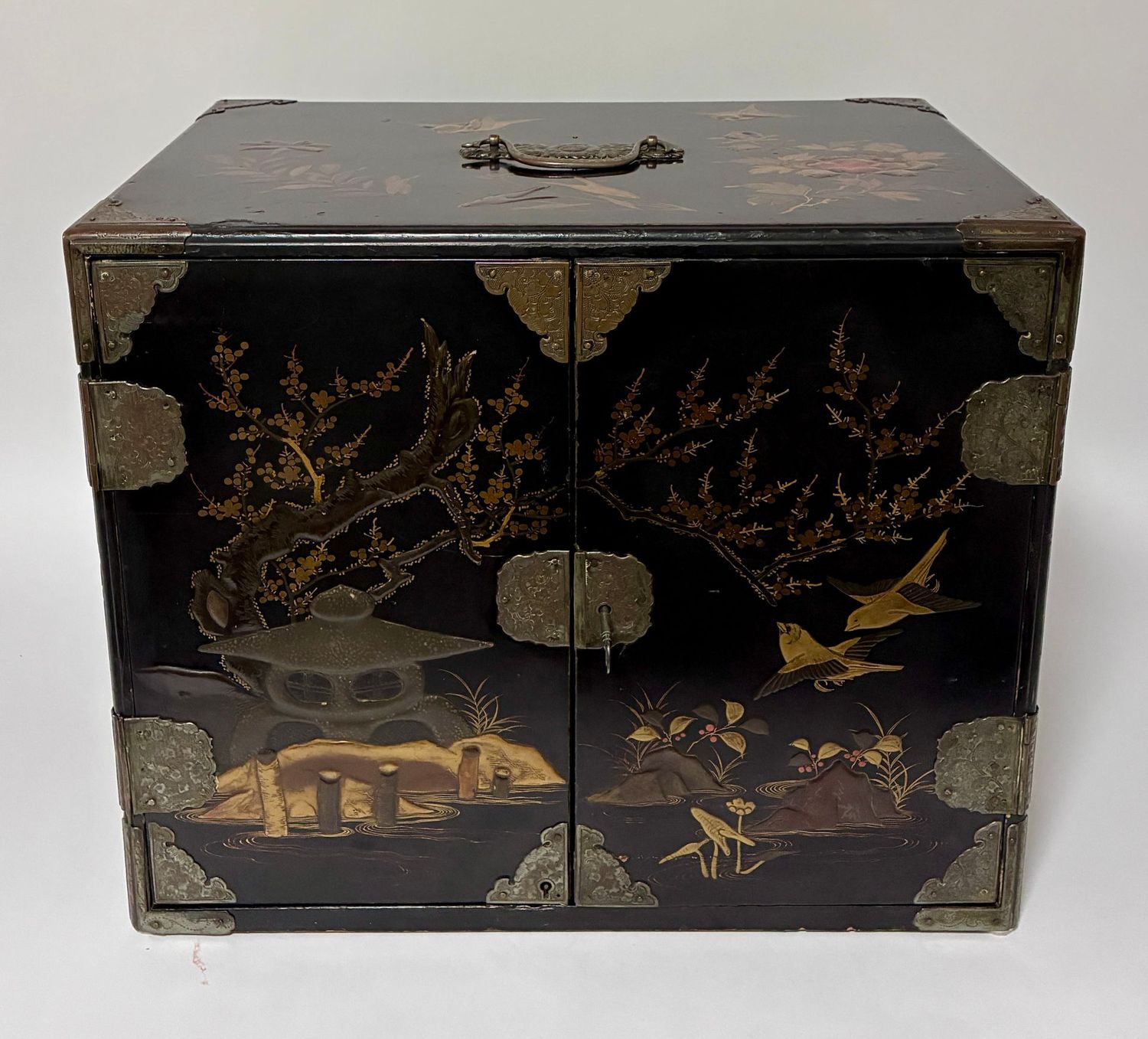 Large Antique Japanese Lacquer Table Cabinet Large Antique Japanese Lacquer Table Cabinet