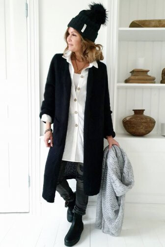 SLOWLY MORNING Cardigan, black SLOWLY MORNING Cardigan, black