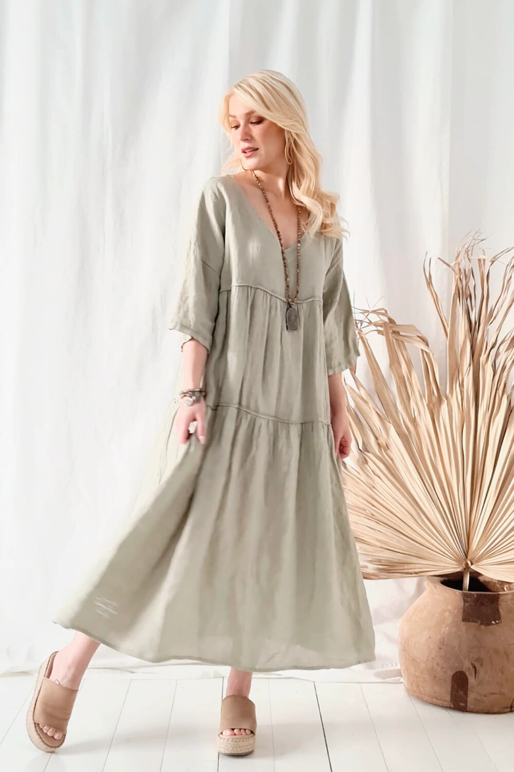 ALEXANDRA Linen Dress, pastel green