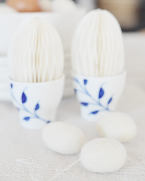 Papier Osterei, weiß