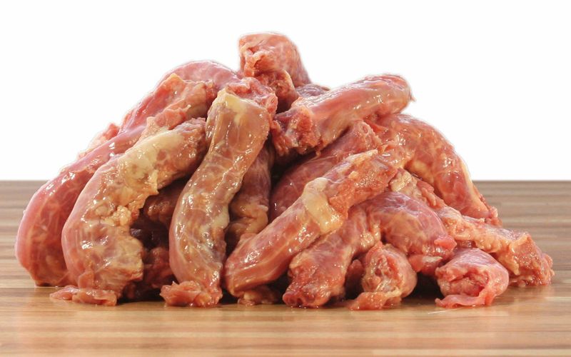 Hühnerhälse mit Haut 1KG Hühnerhälse mit Haut 1KG