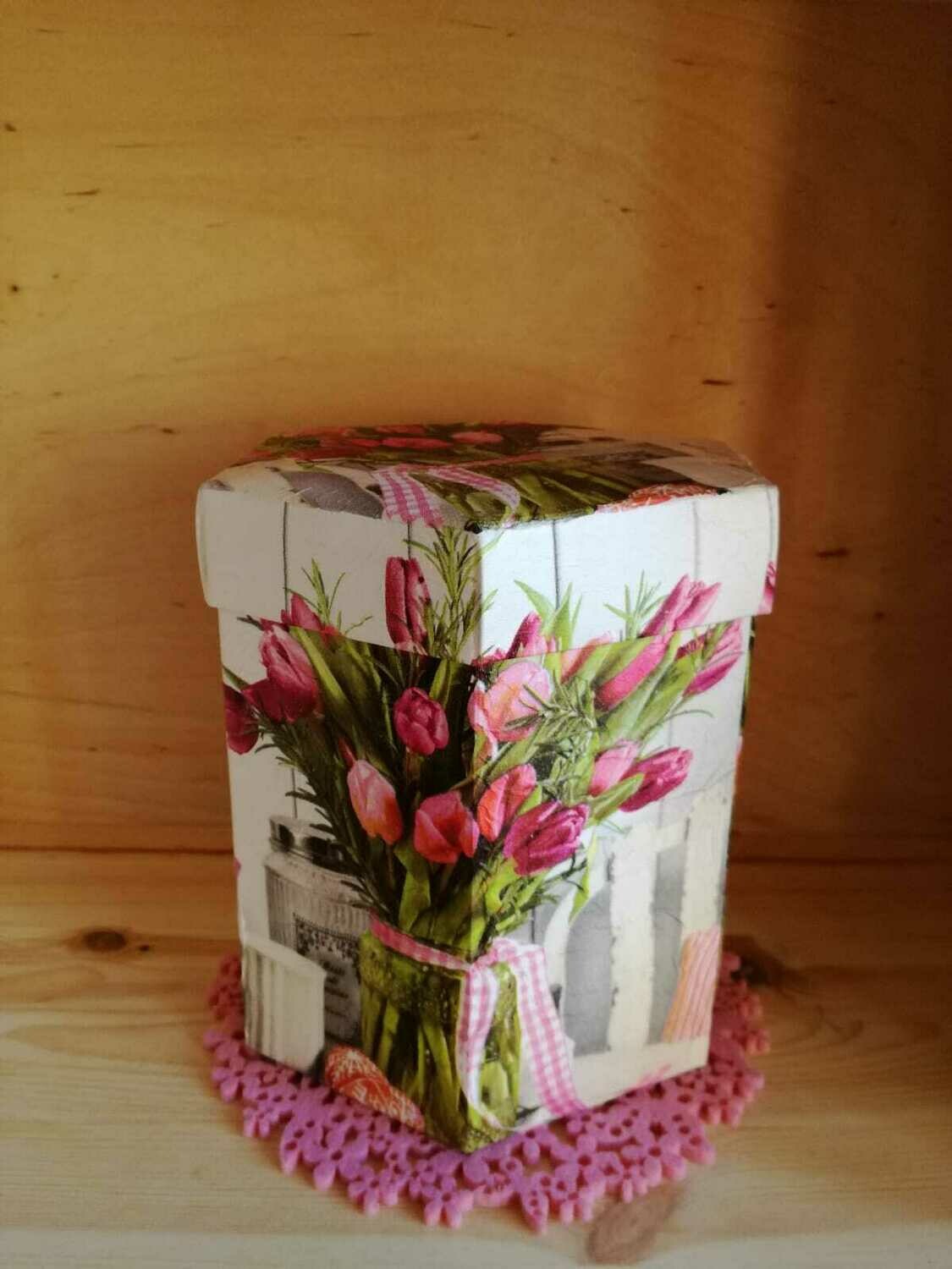 Geschenkbox aus Kartonpapier
Tulpen pink