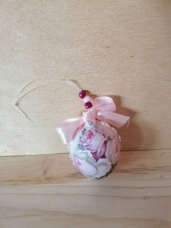 Osterei klein in rosa/rosa Schleife
Rosen