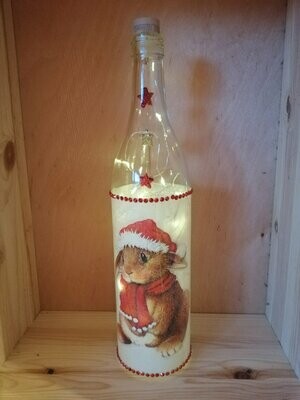 Flasche mit Lichterkette
Weihnachtshase
