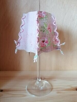 Windlicht Papier 4-seitig für Likörglas
grün-rosa/rosa Blumen