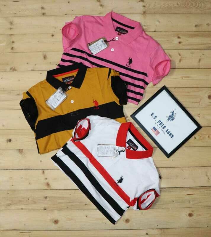 Men&#39;s Polo T - Shirt With Cut n Sew On Font