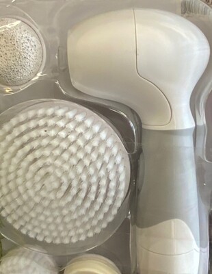 TRCompare Cleansing Brush 4 in 1 Multifunctional Facial Cleanser with 4 Brush Heads Skin Beauty Tools Care Pore Cleaning Brush Massager Gentle Exfoliation
