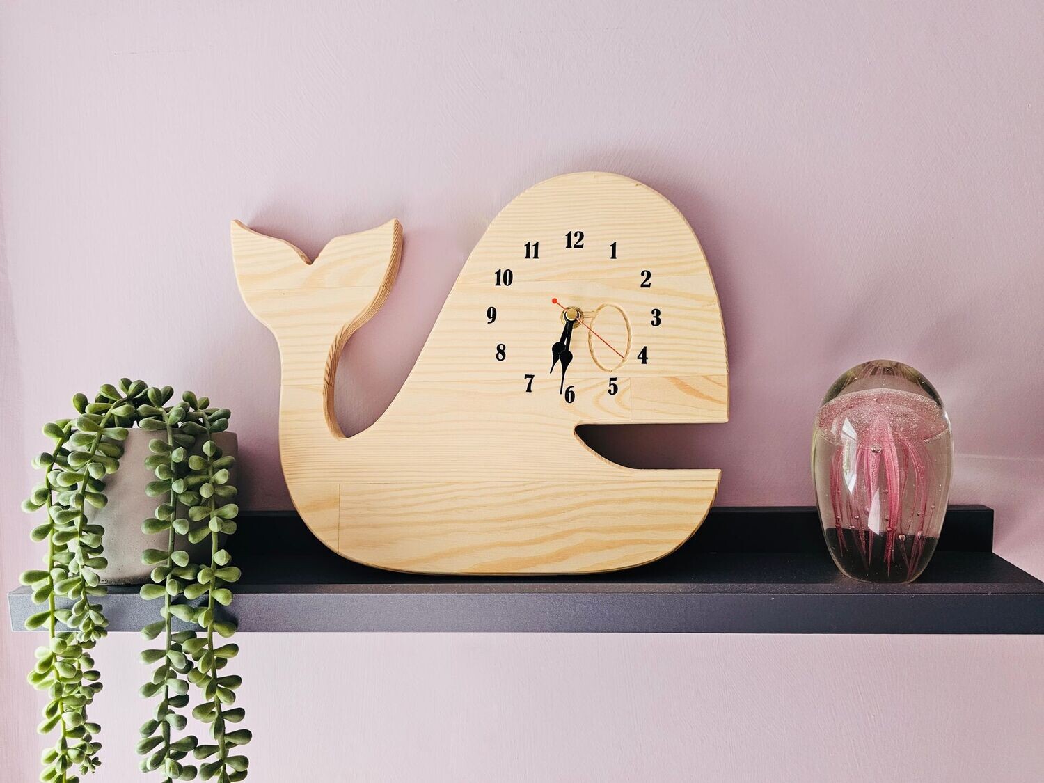Winnie Whale Clock