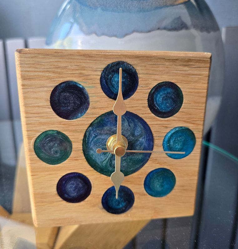 Oak & Resin Mantle Clock