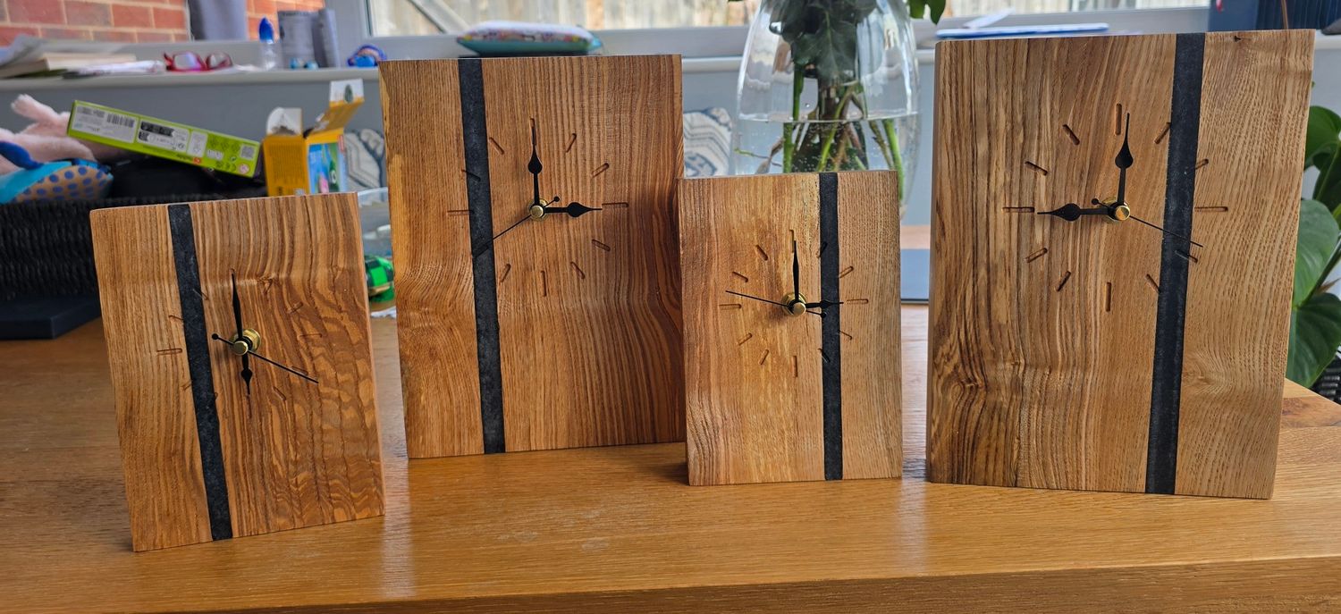 Monolithe Wooden Mantle Clock European Walnut Resin Seam Monolithe Wooden Mantle Clock European Walnut Resin Seam