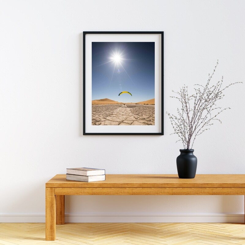 "Desert landing".
Paraglider pilot landing perfectly in line in the Namibian desert.
Pilote de parapente atterrissant dans le desert en Namibie.
Art Print on/sur Hahnemühle Torchon 50cm x 40cm "Desert landing".
Paraglider pilot landing perfectly in line in the Namibian desert.
Pilote de parapente atterrissant dans le desert en Namibie.
Art Print on/sur Hahnemühle Torchon 50cm x 40cm