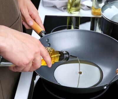 Puis-je cuisiner avec l'huile d'olive?