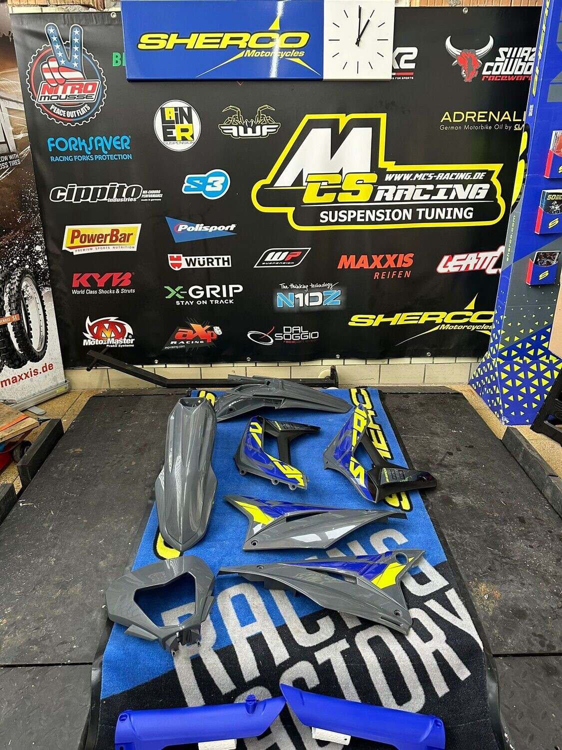 Sherco PLASTIK KIT 2024 Inklusive LED und Anbauteile für Ältere Modelle