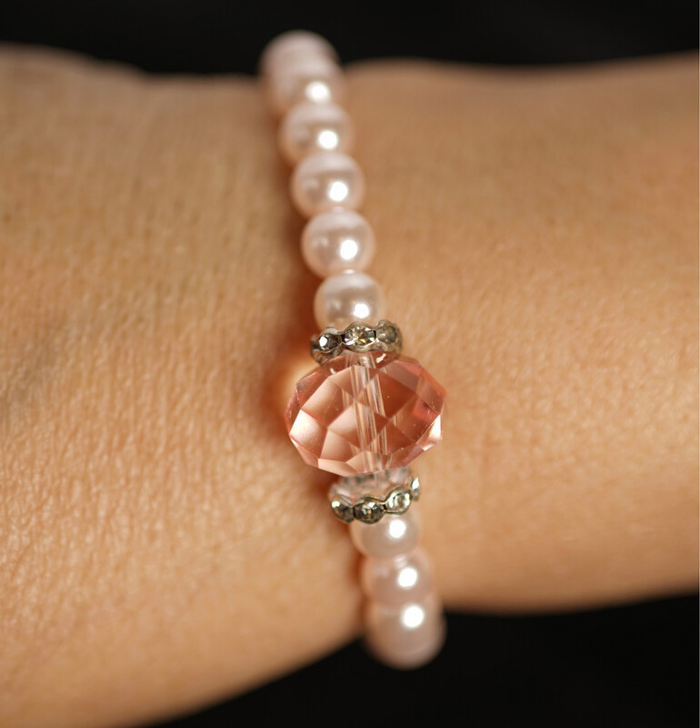 Crystal And Pearls Bracelet