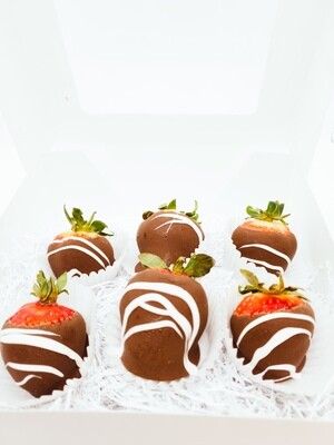Box of 6 Milk Chocolate with White chocolate Drizzled Strawberries