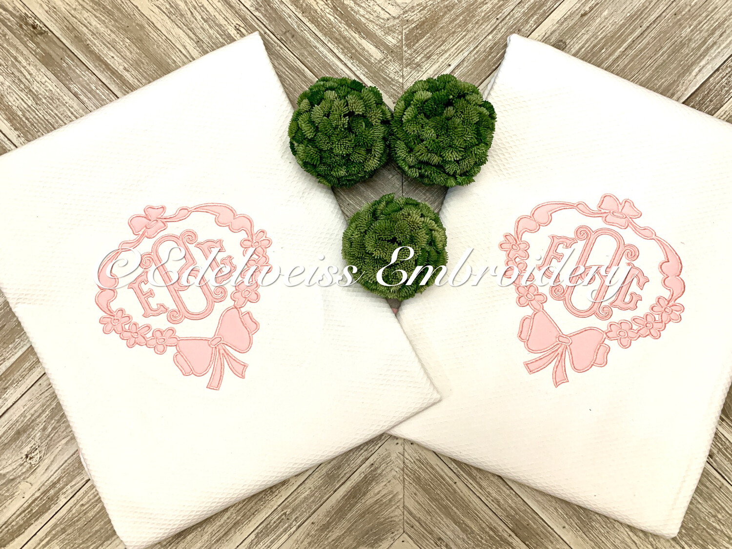 White Sham With Flowers And Bows Border Appliqué